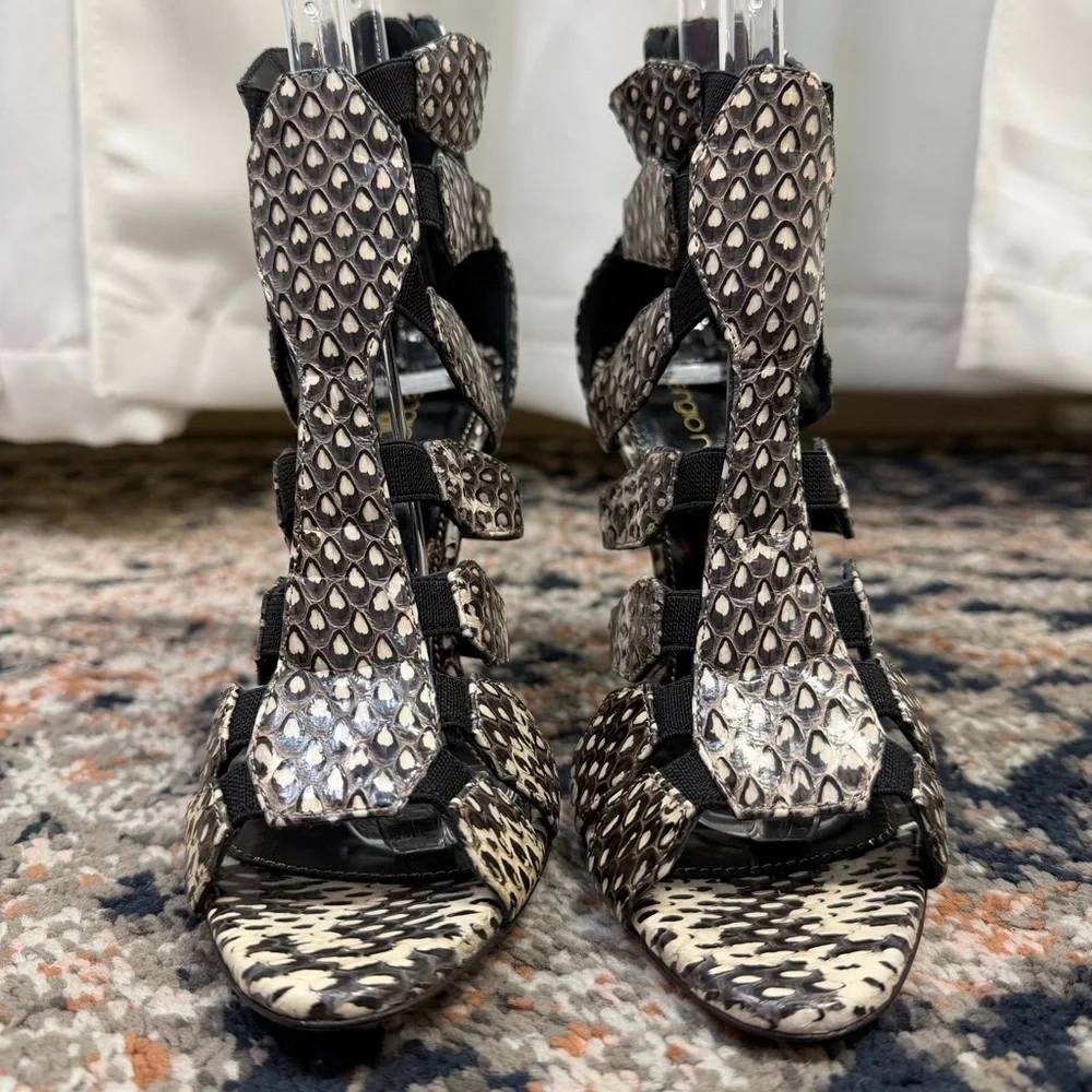 NWOT Sergio Rossi ‘Meccano Elaphe’ Cutout Heeled Sandals in Cream & Gray Snake 5